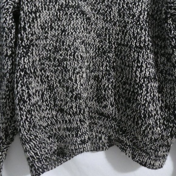 H&M | medium, m | oversized black and white knit sweater | BNWOT - Picture 7 of 16